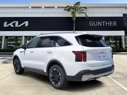 Glacial White Pearl 2026 Kia Sorento S