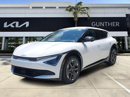 2025 Kia EV6 Wind