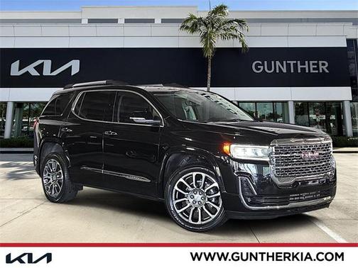 2023 GMC Acadia Denali