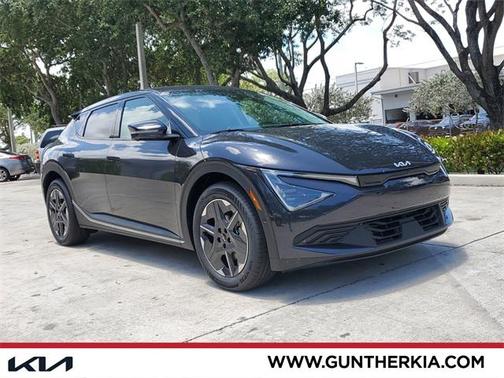 2025 Kia EV6 Light