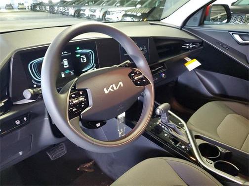2025 Kia Niro LX