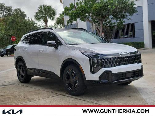 Glacial White Pearl 2027 Kia Sportage X-Line