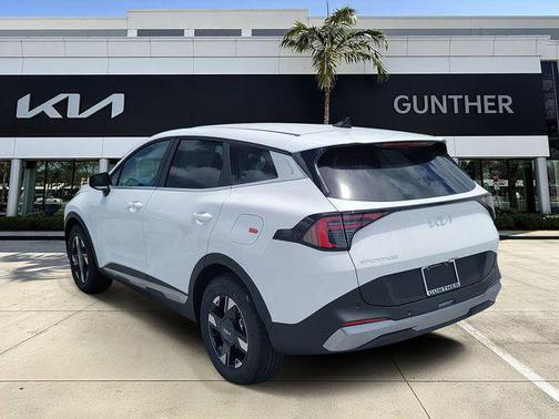 2026 Kia Sportage LX