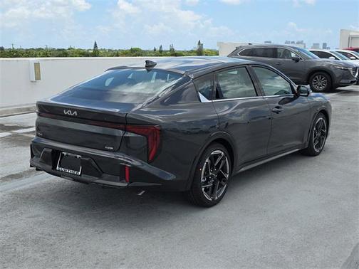 2025 Kia K4 GT-Line