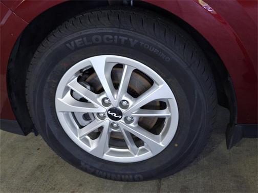 2023 Kia Carnival LX