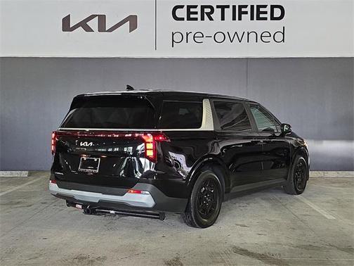 2025 Kia Carnival LXS