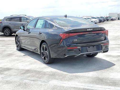 2025 Kia K5 GT-Line