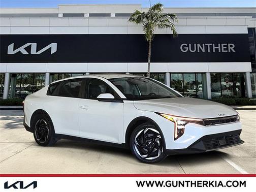 2025 Kia K4 EX