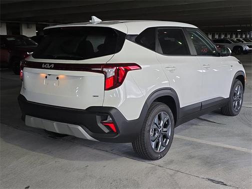 2025 Kia Seltos LX