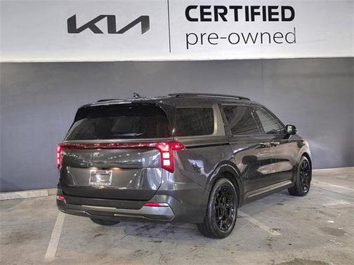 2025 Kia Carnival SX