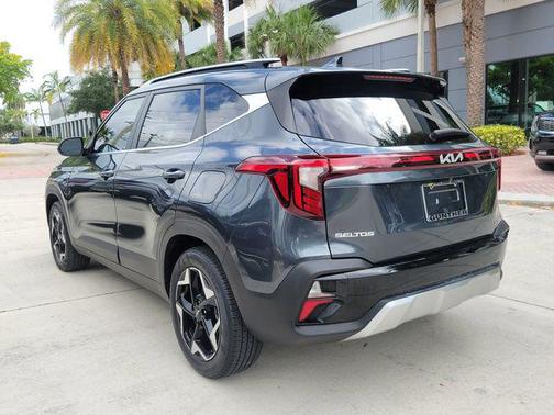 Gravity Gray 2025 Kia Seltos EX