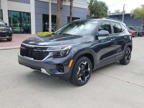 Gravity Gray 2025 Kia Seltos EX