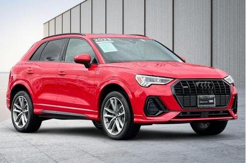 2023 Audi Q3 Premium 45 TFSI S line quattro Tiptronic