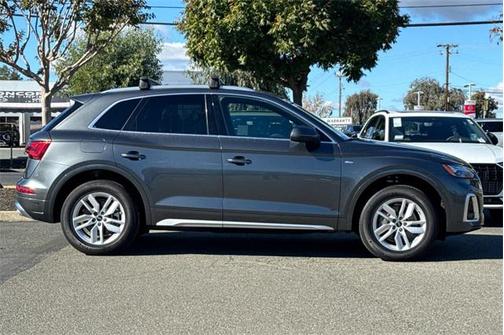 2023 Audi Q5 Premium 45 TFSI S line quattro