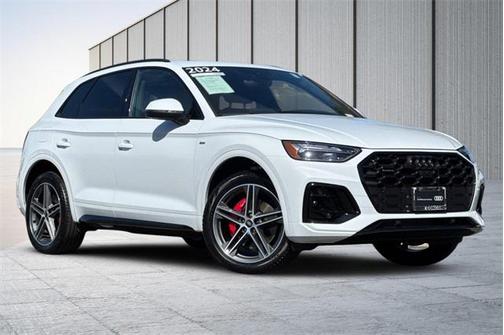 2024 Audi Q5 Premium Plus 55 TFSI e S line quattro S tronic