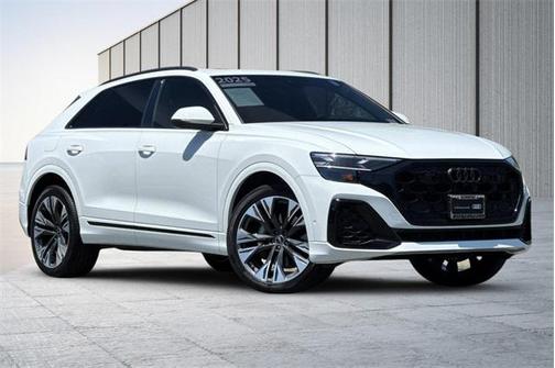 2025 Audi Q8 Premium Plus 55 TFSI quattro