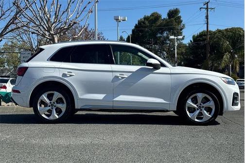 2021 Audi Q5 Premium Plus 45 TFSI quattro S tronic