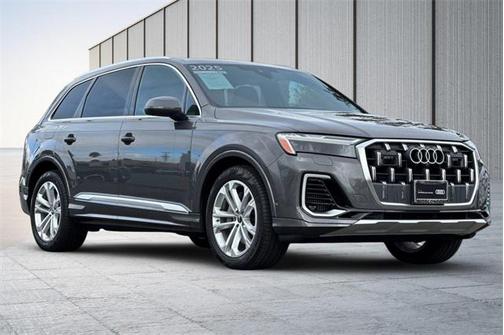 2025 Audi Q7 Premium Plus 55 TFSI quattro Tiptronic