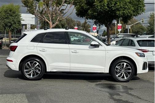 2023 Audi Q5 Prestige 45 TFSI S line quattro S tronic