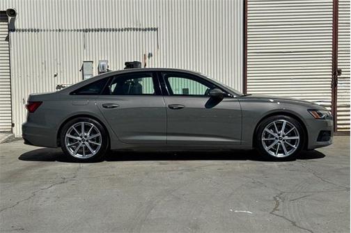 2025 Audi A6 Premium Plus 45 TFSI quattro S tronic