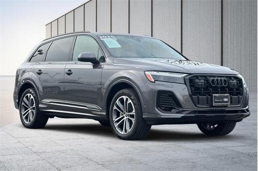 2025 Audi Q7 Premium Plus 45 TFSI quattro Tiptronic