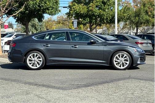 2022 Audi A5 Sportback Premium 40 TFSI quattro S tronic