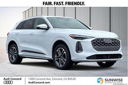 2025 Audi Q5 Premium TFSI quattro S tronic