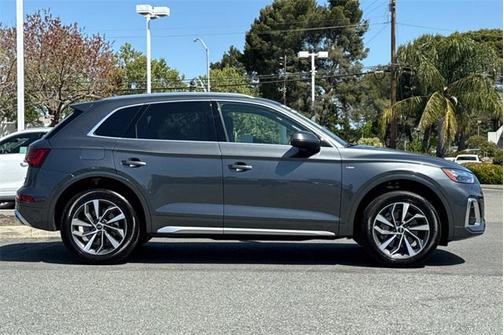 2024 Audi Q5 Premium 45 TFSI S line quattro