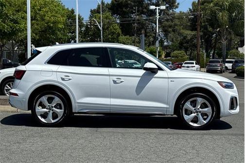 2024 Audi Q5 Premium Plus 45 TFSI S line quattro