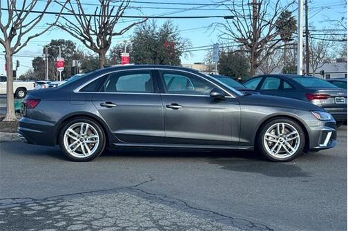 2021 Audi A4 Premium 45 TFSI S line quattro S tronic