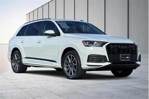2023 Audi Q7 Premium Plus 45 TFSI quattro Tiptronic
