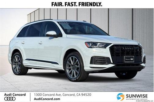 2023 Audi Q7 Premium Plus 45 TFSI quattro Tiptronic