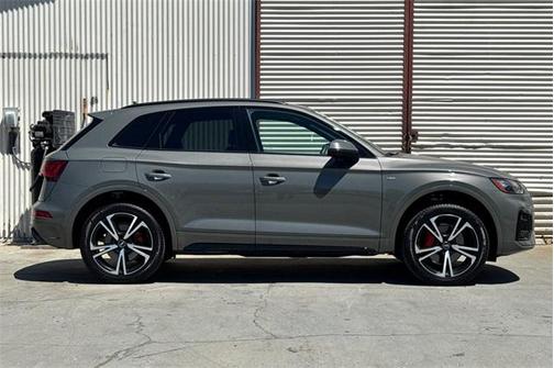 2025 Audi Q5 Premium Plus 45 TFSI S line quattro S tronic