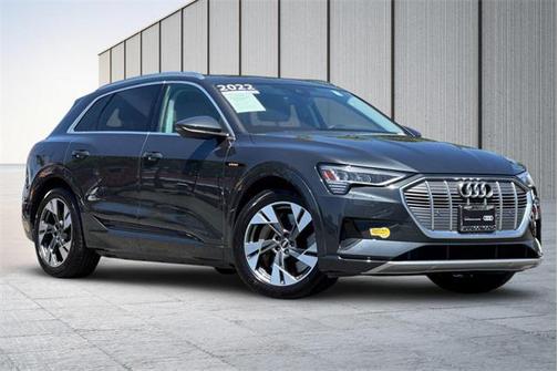 2022 Audi e-tron Premium quattro