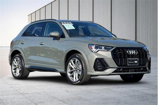 2025 Audi Q3 Premium 45 TFSI S line quattro Tiptronic