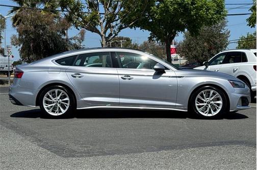 2022 Audi A5 Sportback Premium 40 TFSI quattro S tronic