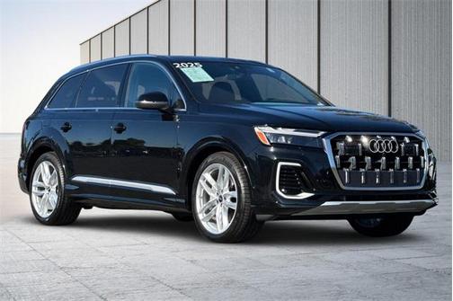 2025 Audi Q7 Premium Plus 55 TFSI quattro Tiptronic
