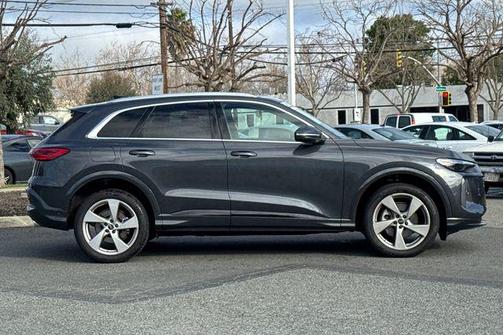 2025 Audi Q5 Premium Plus TFSI quattro S tronic