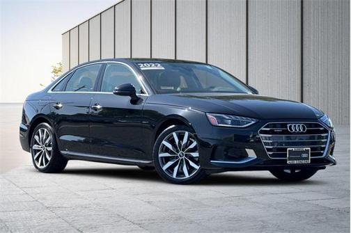 2022 Audi A4 Premium Plus 40 TFSI quattro S tronic