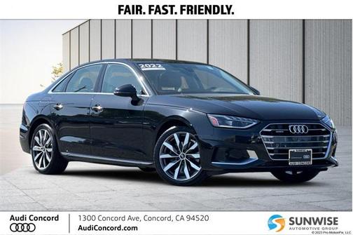 2022 Audi A4 Premium Plus 40 TFSI quattro S tronic