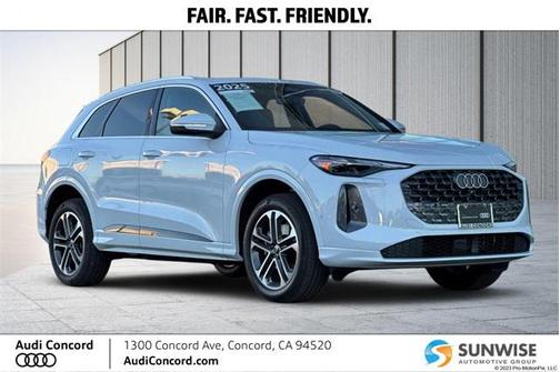 2025 Audi Q5 Premium TFSI quattro S tronic