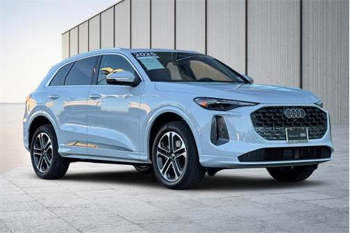 2025 Audi Q5 Premium TFSI quattro S tronic