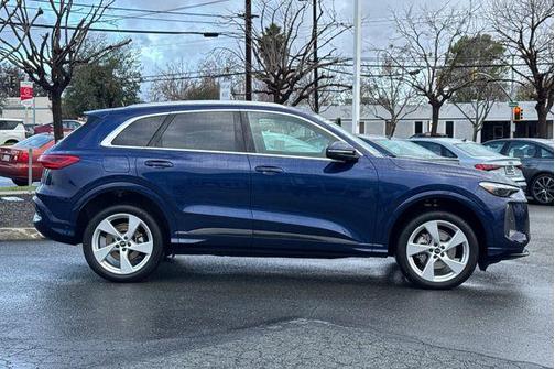 2025 Audi Q5 Premium Plus TFSI quattro S tronic