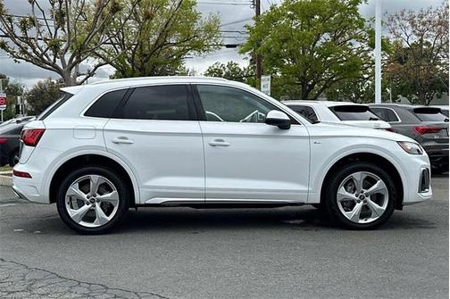 2024 Audi Q5 Premium Plus 45 TFSI S line quattro