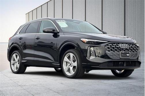 2025 Audi Q5 Premium Plus TFSI quattro S tronic