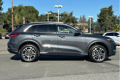 2025 Audi Q5 Premium Plus TFSI quattro S tronic