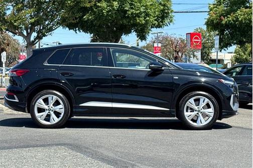 2023 Audi Q4 e-tron Premium 50 quattro