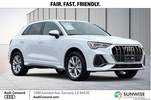 2025 Audi Q3 Premium 45 TFSI S line quattro Tiptronic