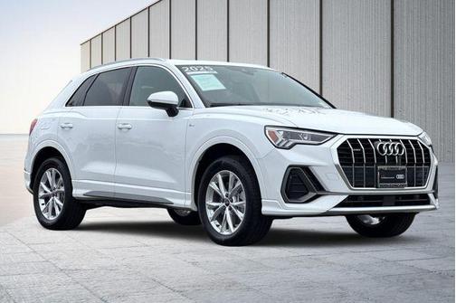 2025 Audi Q3 Premium 45 TFSI S line quattro Tiptronic