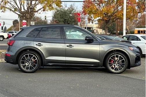 2025 Audi SQ5 Prestige TFSI quattro Tiptronic